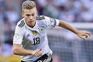  罗伊斯达成德甲三百场里程碑  