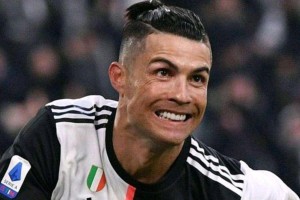  意甲金靴争夺白热化,C罗紧追榜首  