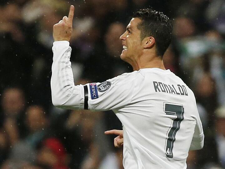  特鲁瓦锋霸头顶脚踢完成帽子戏法  